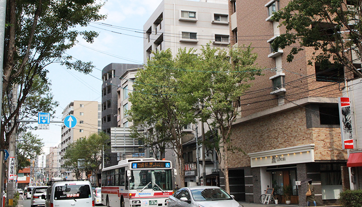 【写真】福岡市中央区　薬院六つ角あたりの画像